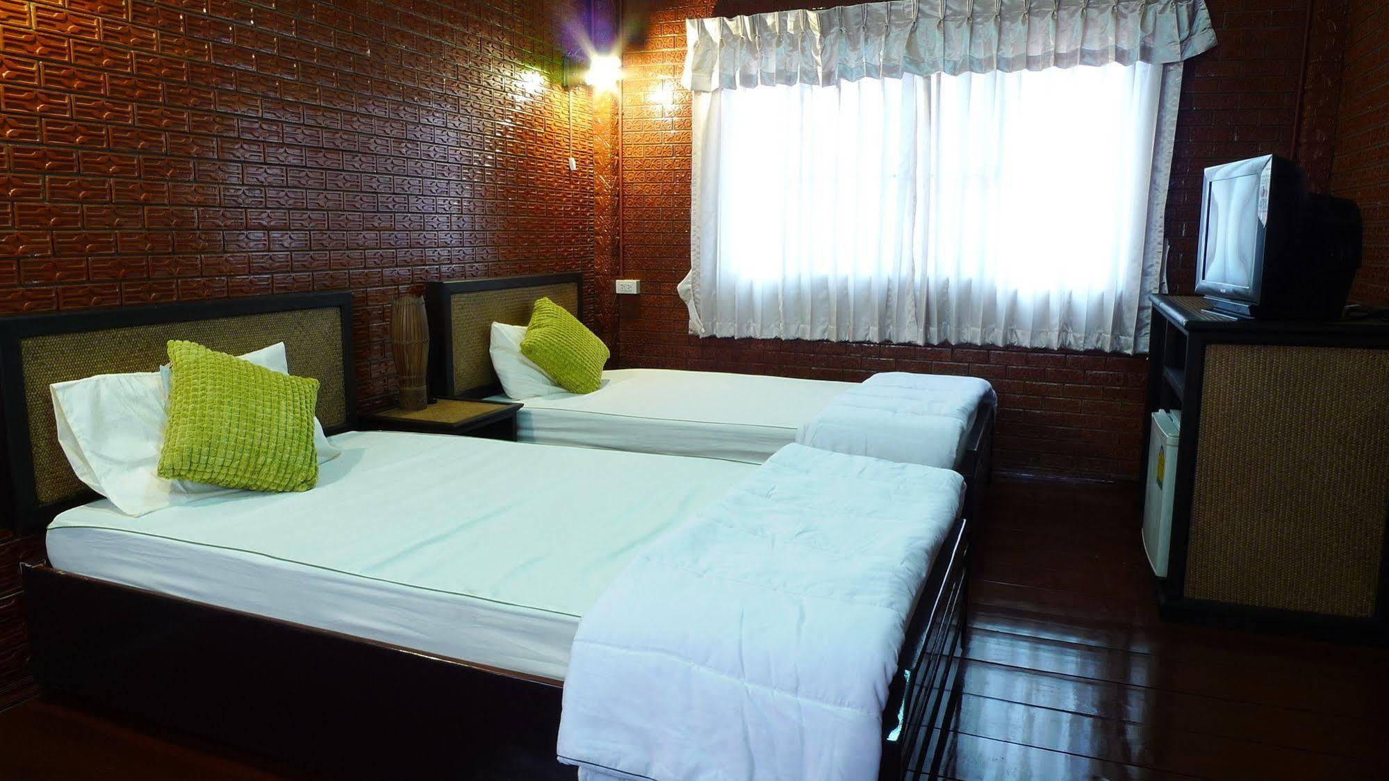 Baan Kaewta Hotel Chiang Mai Exterior photo